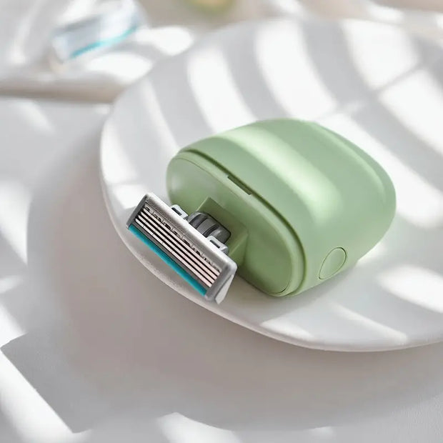 Portable Shaving Blade with Hand Made Skin Care Soap